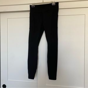 Black sports leggings